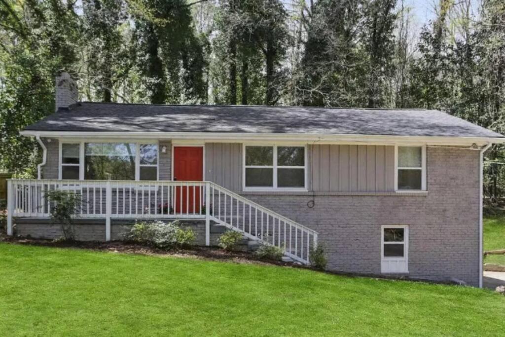 Spacious Home Atlanta Exterior photo
